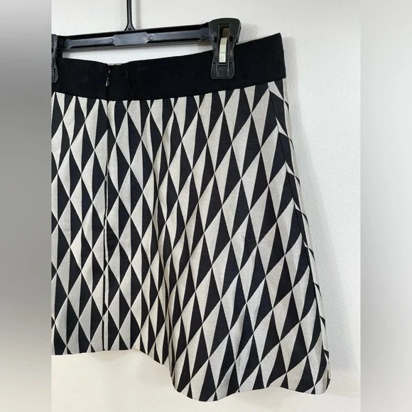 Geometric Black and White Mini Skirt Work Career Summer by BR Size 12 - Picture 8 of 12